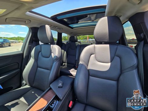 Used 2024 Volvo XC60 B5 Plus AWD/4WD image 26