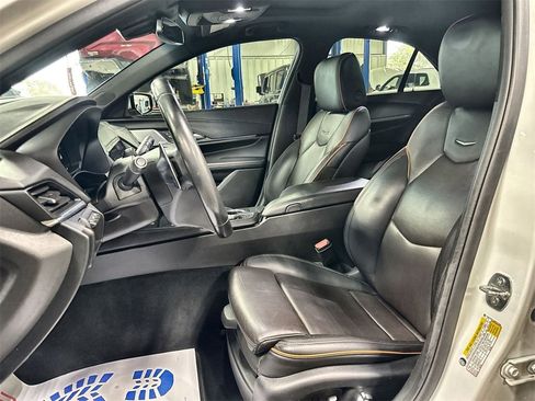 Used 2021 Cadillac CT4 V w/ Technology Package image 12