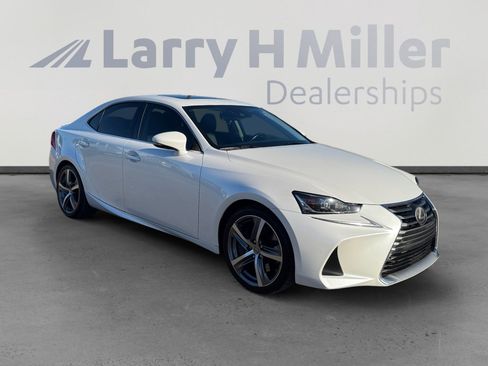 Used 2018 Lexus IS 300 300 image 7