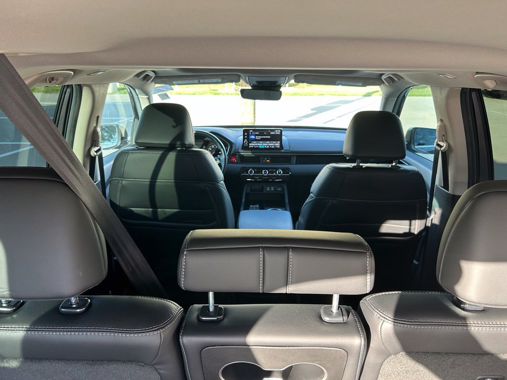 Certified 2025 Honda Pilot Touring image 12