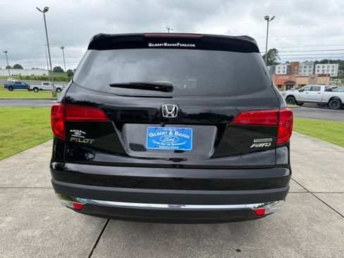 Used 2017 Honda Pilot Touring image 6