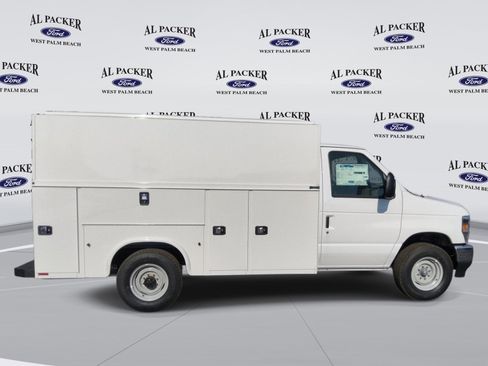 New 2026 Ford E-350 and Econoline 350 Super Duty w/ Power Equipment Group RWD image 6