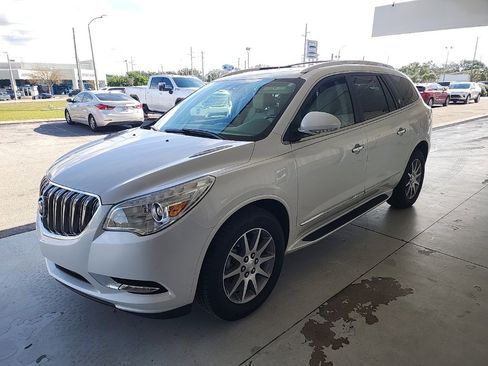 Used 2017 Buick Enclave Leather image 1