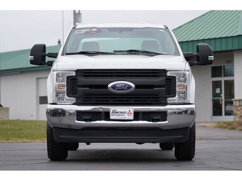 Used 2019 Ford F250 XL w/ Power Equipment Group image 8