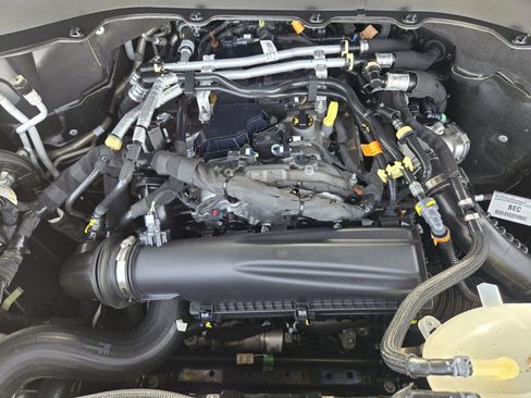 Certified 2025 Ford Explorer Active w/ Active Comfort Package image 32