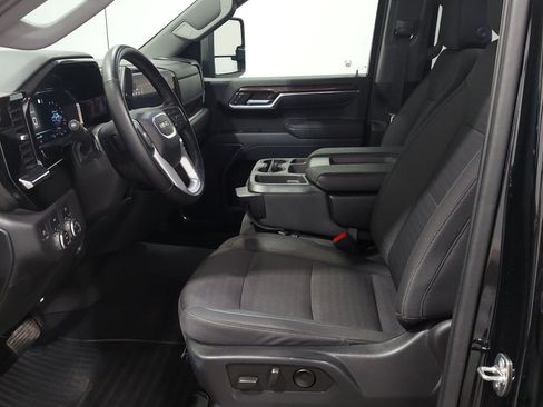 Used 2023 GMC Sierra 1500 SLE AWD/4WD image 12