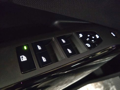 New 2026 BMW X3 xDrive30 w/ Premium Package image 25