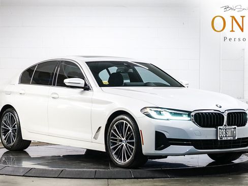 Used 2023 BMW 540i w/ Premium Package RWD image 1
