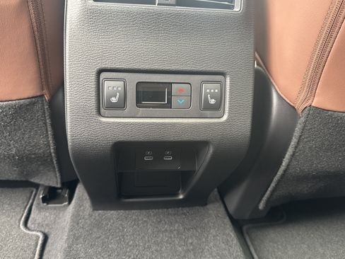 New 2026 Mitsubishi Outlander AWD image 10