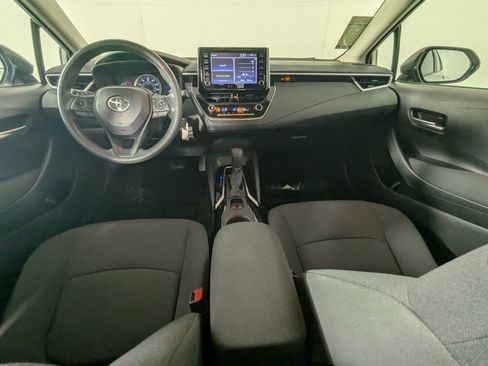 Used 2020 Toyota Corolla LE image 27