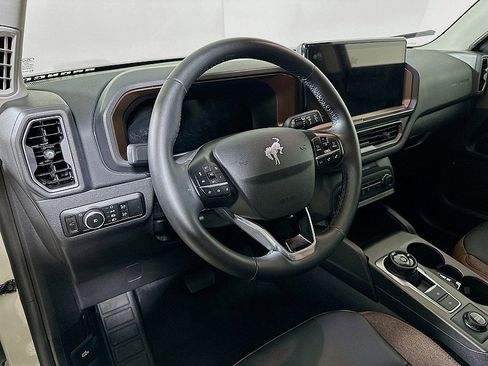 Used 2025 Ford Bronco Sport Outer Banks w/ Outer Banks Tech Package+ image 9