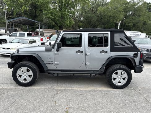 Used 2016 Jeep Wrangler Unlimited Sport w/ Quick Order Package 24S AWD/4WD image 2