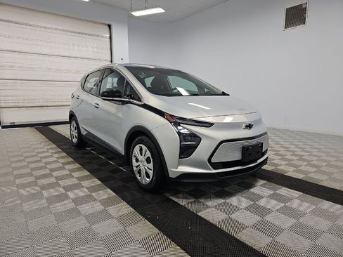 Used 2022 Chevrolet Bolt LT w/ Driver Confidence Package image 2