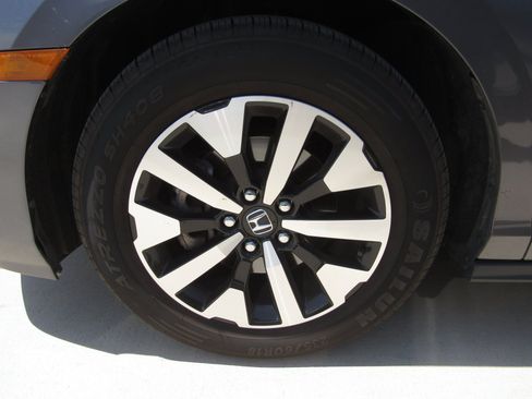 Used 2025 Honda Odyssey EX-L image 5