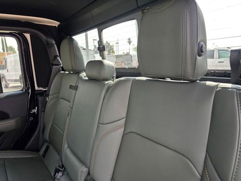 New 2026 Jeep Gladiator Mojave w/ Steel Bumper Group image 9