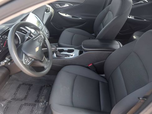 Used 2025 Chevrolet Malibu LT FWD image 12