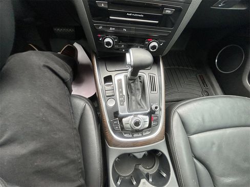 Used 2017 Audi Q5 2.0T Premium Plus w/ Technology Package image 28