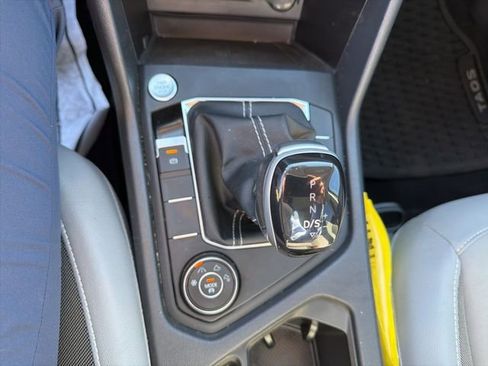 Used 2022 Volkswagen Taos SE w/ Panoramic Sunroof Package image 20