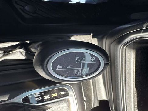 Used 2023 Jeep Wrangler Unlimited Sahara w/ Cold Weather Group image 17