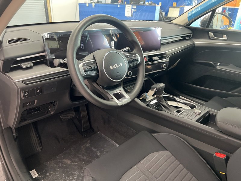 New 2026 Kia K5 LXS FWD image 17