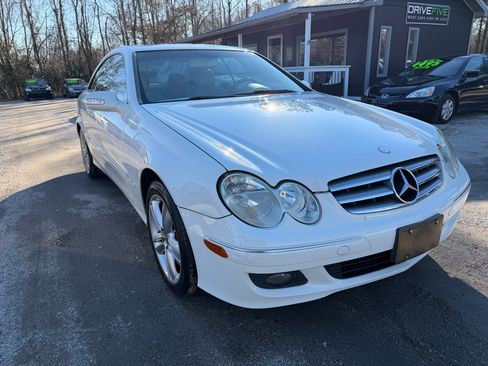 Used 2008 Mercedes-Benz CLK 350 Coupe image 7