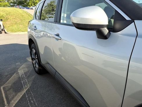 Used 2023 Nissan Rogue SV AWD/4WD image 5