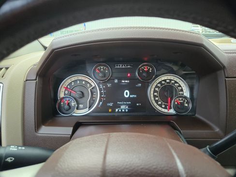 Used 2018 RAM 2500 Laramie w/ Cold Weather Group AWD/4WD image 28