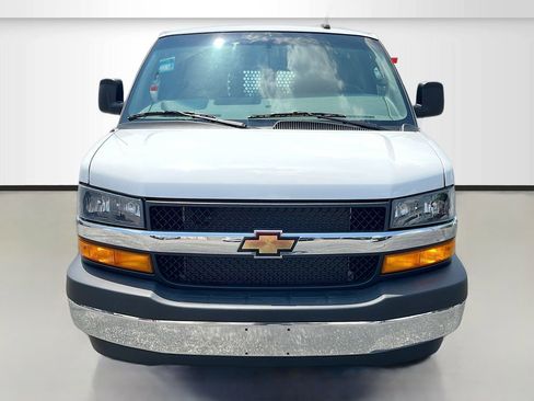 Used 2024 Chevrolet Express 2500 w/ Driver Convenience Package RWD image 2