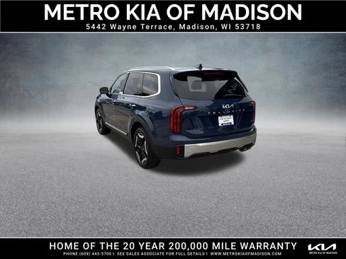 Used 2023 Kia Telluride S AWD/4WD image 4