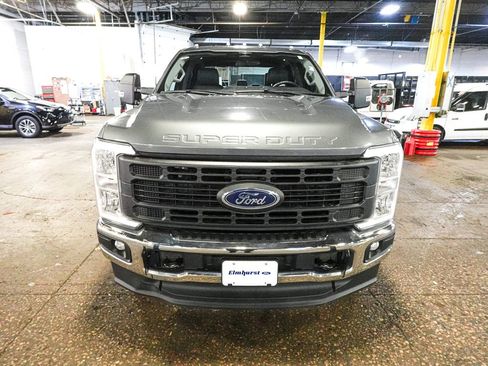 Used 2023 Ford F350 XL w/ FX4 Off-Road Package image 2