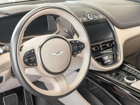 Used 2023 Aston Martin DBX AWD/4WD image 29