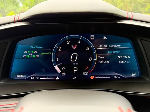 Used 2021 Chevrolet Corvette Stingray Premium Cpe w/ Engine Appearance Package RWD image 17