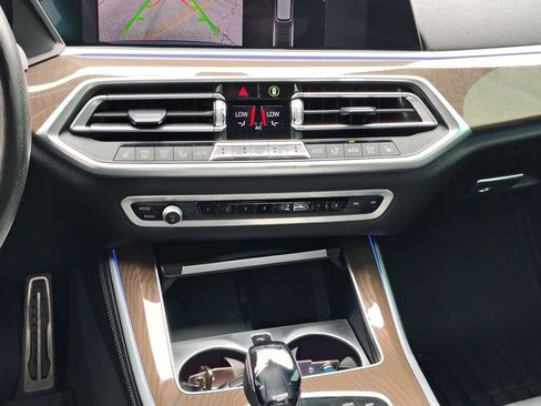 Used 2021 BMW X5 sDrive40i w/ M Sport Package RWD image 38