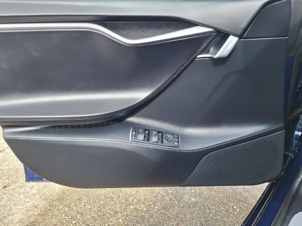 Used 2019 Tesla Model S Standard Range AWD/4WD image 27