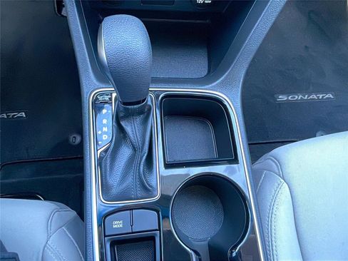 Used 2018 Hyundai Sonata SE image 28