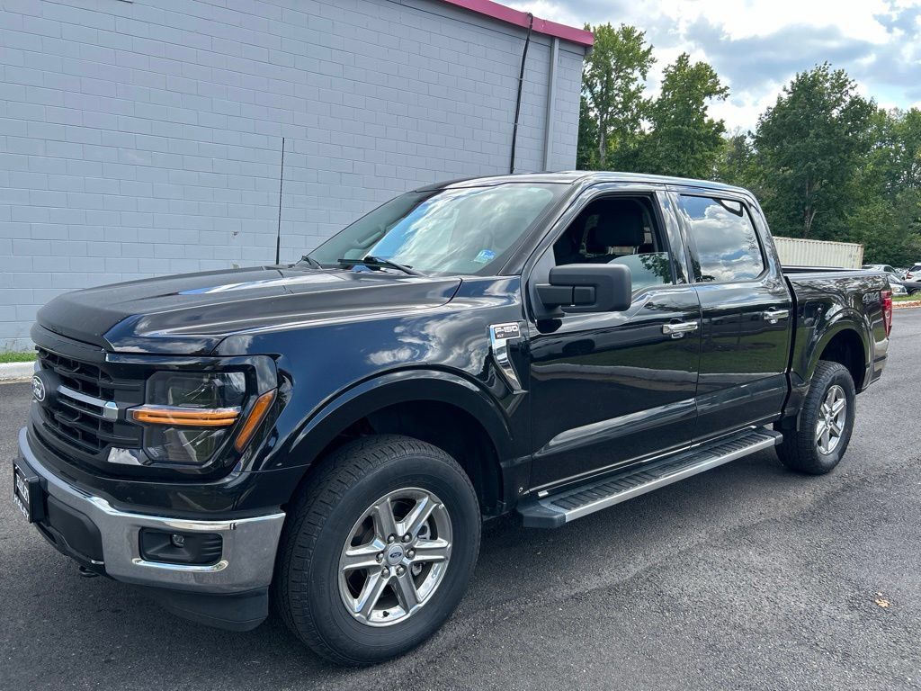 Used 2025 Ford F150 XLT w/ Equipment Group 301A Standard AWD/4WD image 12