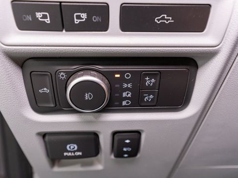 Used 2021 Ford F150 Limited AWD/4WD image 39