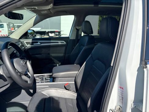 Used 2023 Volkswagen Atlas SEL Premium AWD/4WD image 25