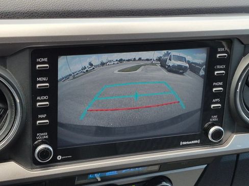 Used 2021 Toyota Tacoma SR5 RWD image 12