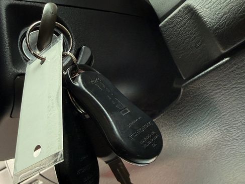 Used 2004 Dodge Ram 1500 Truck 2WD Regular Cab image 27