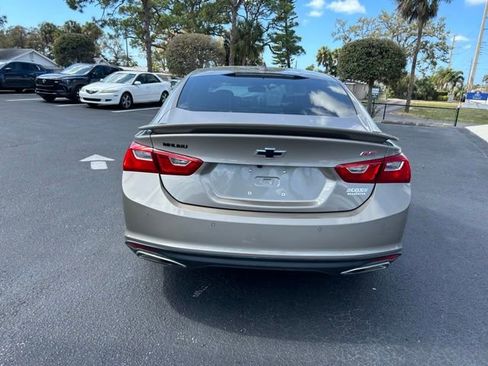 Used 2022 Chevrolet Malibu RS FWD image 5
