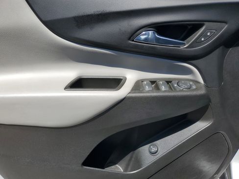 Used 2022 Chevrolet Equinox LT image 20