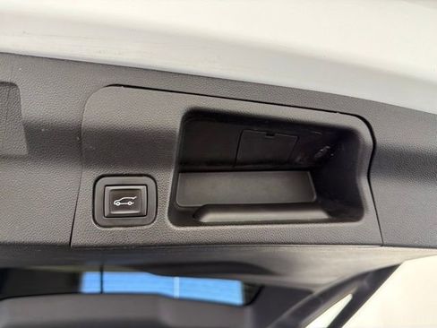 Used 2019 GMC Acadia SLT AWD/4WD image 29
