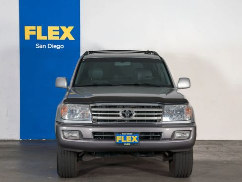 Used 2006 Toyota Land Cruiser AWD/4WD image 2