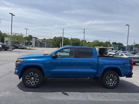 Used 2023 Chevrolet Colorado Z71 w/ Z71 Convenience Package 2 AWD/4WD image 4