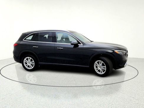 Certified 2026 Mercedes-Benz GLC 300 image 7