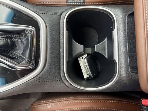 Used 2020 Subaru Outback Touring image 37