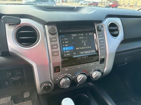 Used 2018 Toyota Tundra SR5 w/ TRD Off Road Package image 16