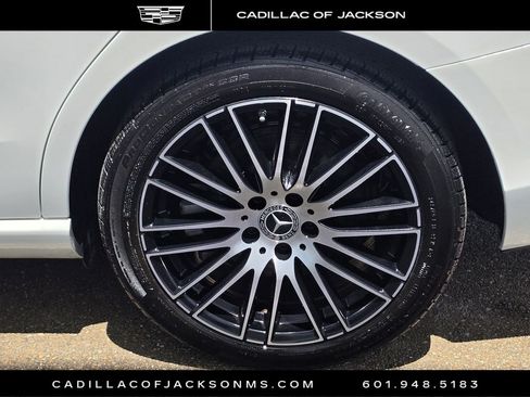 Used 2025 Mercedes-Benz C 300 Sedan w/ Winter Package image 32