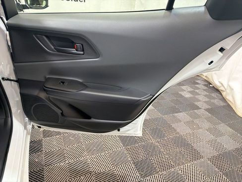 Used 2025 Toyota Prius LE AWD/4WD image 14